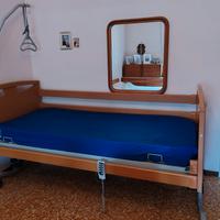 Letto sanitario + poltrona relax