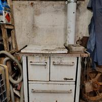 1euro!!! stufa a legna 