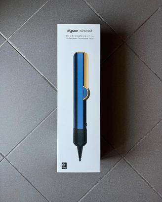 Dyson airstrait