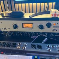 Klark Teknik 2A -KT pari al nuovo