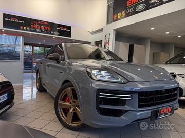Porsche Cayenne 4.0 V8 Turbo E-Hybrid turbo 740cv