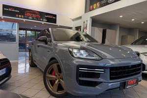 Porsche Cayenne 4.0 V8 Turbo E-Hybrid turbo 740cv