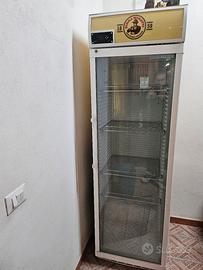 vetrina frigo verticale birra moretti
