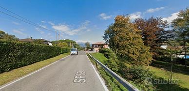 Trilocale luminoso con giardino e piscina