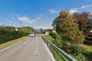 Trilocale luminoso con giardino e piscina