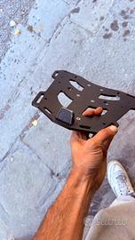 Piastra bauletto per KTM 890 / 790 / Norden 901