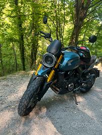 MOTO MORINI SEIEMEZZO SCR