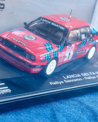 Lancia Delta HF Integrale 16 V 1:64 Rally Sanremo