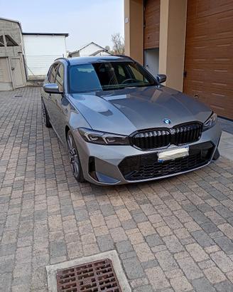BMW  320 x drive m sport pro 48 v touring Hybrid  