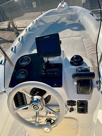 Gommone capelli 650 + yamaha 200