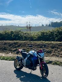 Honda cb1000r