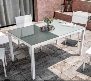 Tavolo da esterno con 6 sedie