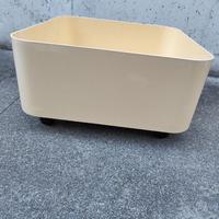 Fioriera Vintage con ruote 50x50 cm KARTELL