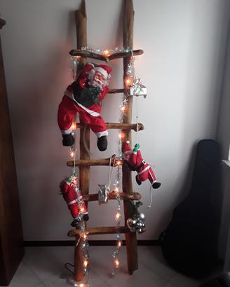 Scala ornamentale di legno 