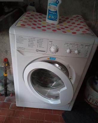 LAVATRICE INDESIT  6 KG 