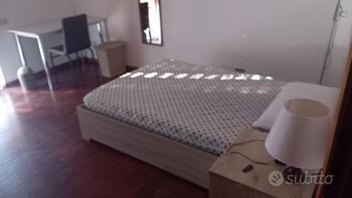 Disponibili stanze singole in zona centrale