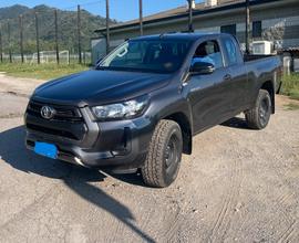 TOYOTA Hilux 4ª serie - 2021