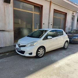 Toyota Yaris | 1.4 D4D Lounge 5 porte *PERFETTA*