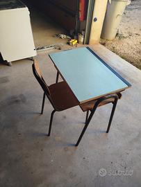  banchi da scuola con sedie anni '80