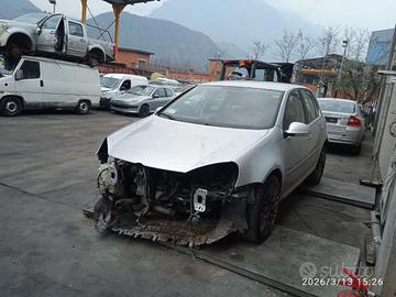 VOLKSWAGEN GOLF 5 2.0 TD 2006 BKD  PER RICAMBI