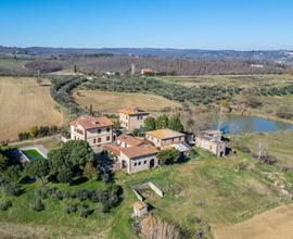 Agriturismo ben curato con vista