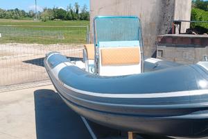 gommone 6mt completo di motore e carrello stradale