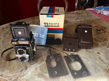 Yashica Mat EM Vintage