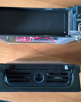 Rack case mobile con hard disk SATA Maxtor 80 GB
