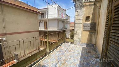 Appartamento di 87 m² con 3 locali a Carini