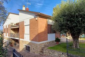 Villa bifamiliare Grosseto [Cod. rif 3203975VRG]