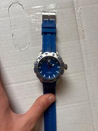 Orologio sir time  blu messo bene