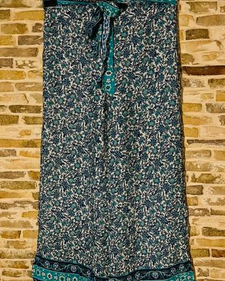 Pantaloni a gamba larga con motivo floreale