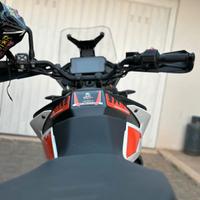 motocicletta KTM 390 usata 