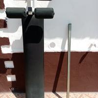 panca per addominali. 