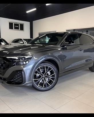 AUDI Q8 50 TDI 286 CV quattro tiptronic Sline - Ne