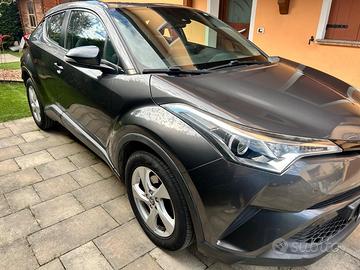 Toyota c-hr benzina