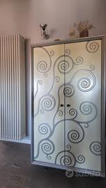 Credenza laccata con decoro Zonta collezione Klimt