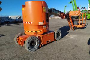 Piattaforma elettrica JLG E300 AJP
