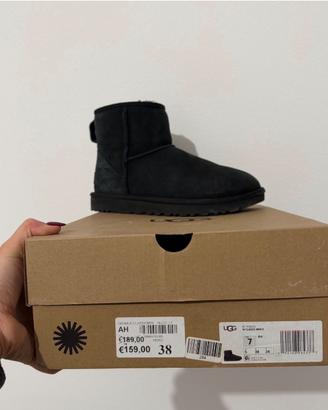 Ugg numero 38