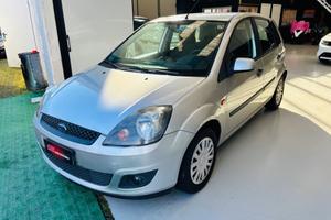Ford Fiesta 1.2 16V 3p. Ghia