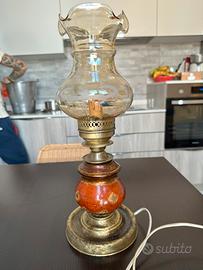 Elegante Lampada da Tavolo Vintage