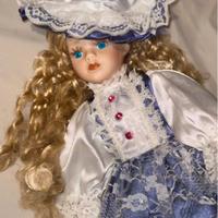 Bambola di porcellana