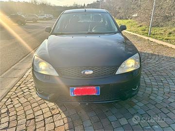 Ford Mondeo ST200 3.0 V6