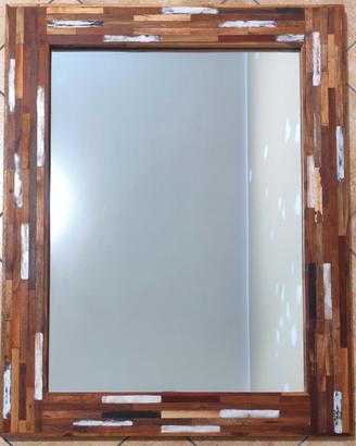 Specchio in legno