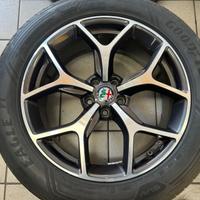 Cerchi in lega 19 originali alfa Stelvio con gomme