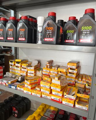 olio, candele, liquido refrigerante
