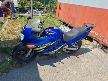 Suzuki moto