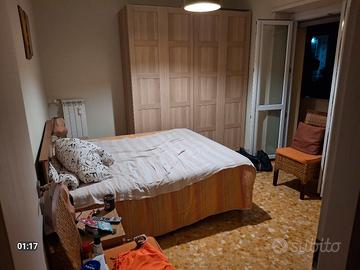 cucina ,camera letto ,2 divano armadio e cucina