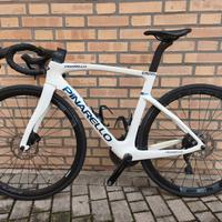 Bici da corsa Pinarello F5 Disc 105 Di2