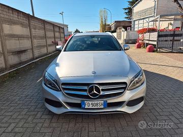 Mercedes-Benz C220 4matic Premium
